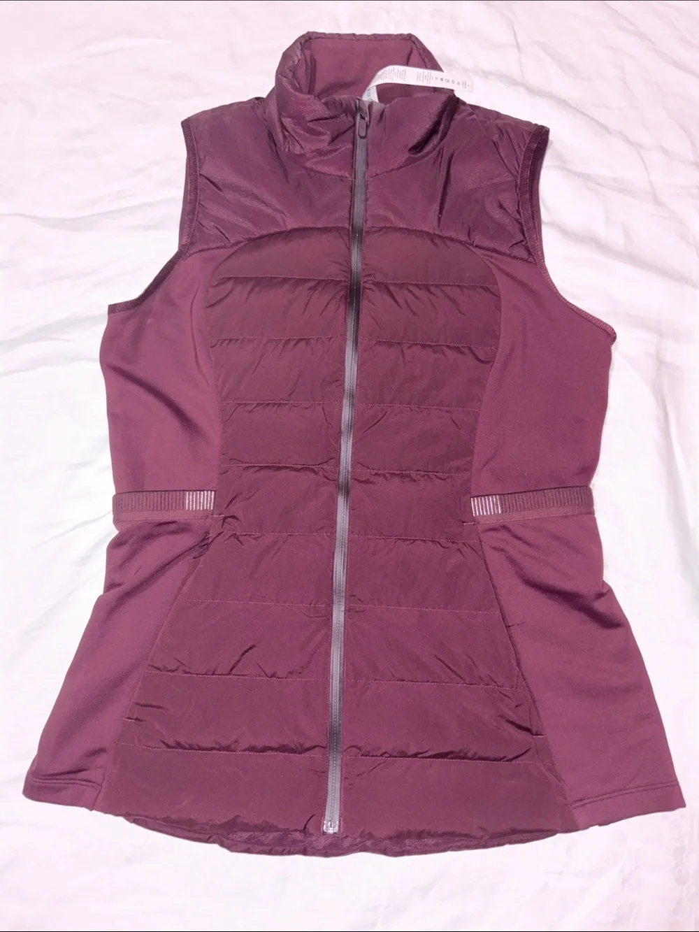 Like new Lululemon Down For It All Vest Size 8